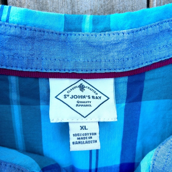 St. John's Bay Long Sleeve Button Up Shirt - Size XL - Picture 2 of 2